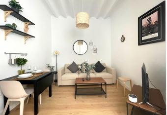 La Galer  a de Botica has Balcony rooms