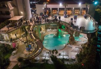 Hotel Arcobaleno has Balcony rooms