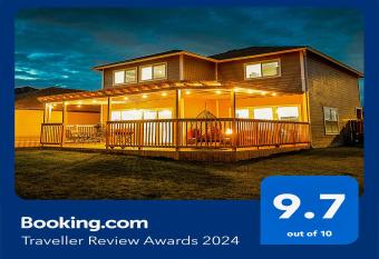 Cozy Home - Self Check-In w/Spacious Deck has Balcony rooms