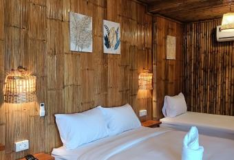                                                  Bamboo Conservation Farm has Balcony rooms