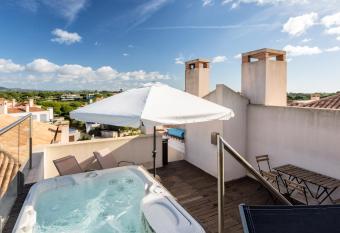 Apartamento Handan allows 18 year olds to book a room