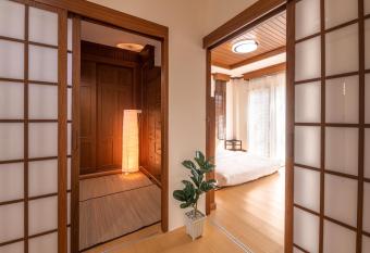 Hoteru House Ranong 2 -                                                       has Balcony rooms