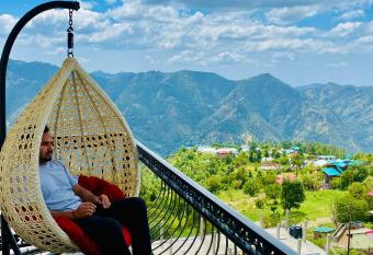 Royal green with balcony view MASHOBRA has Balcony rooms