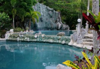 Momarco Forest Cove has Balcony rooms