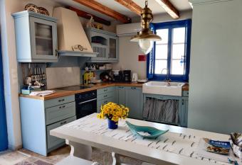 Marilia house has Balcony rooms