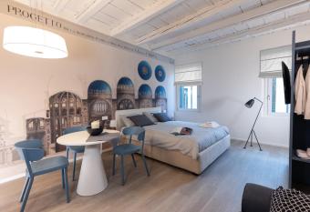 Residenza SubitoSanto - Appartamento 5A  has Balcony rooms