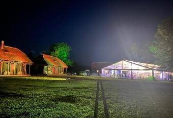 La Muzeu has Balcony rooms