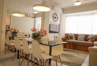 SANTOS - TURISMO E HOME OFFICE allows 18 year olds to book a room