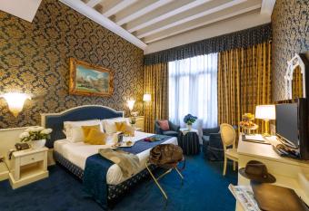 Duodo Palace has Balcony rooms