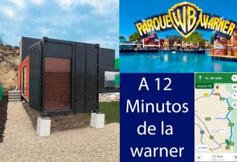 ACOGEDOR CONTENEDOR MARITIMO HECHO UN HOGAR... has Balcony rooms