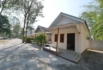 Wan Resort Rayong has Balcony rooms