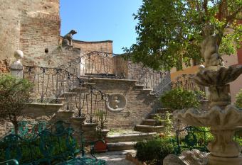 BnB Residenza d Epoca il Casato allows 18 year olds to book a room