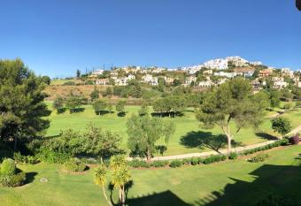 Penthouse Los Arqueros golf has Balcony rooms