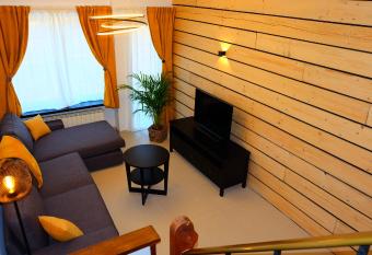 La Tani  re des Loups has Balcony rooms