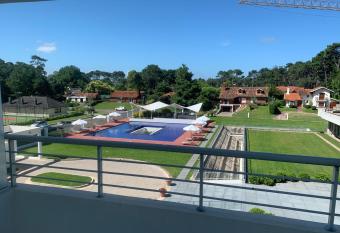 Green Life Full Amenities allows 18 year olds to book a room