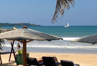 Aussie Swiss Weligama has Balcony rooms