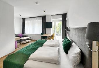 DIWOTEL l R  SSELSHEIM has Balcony rooms