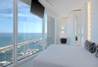 Hotel Marina Badalona has Balcony rooms