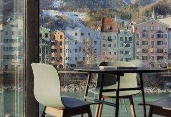 Marktbar Studios - Boutique Aparthotel has Balcony rooms