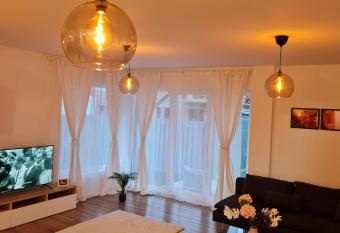 Galaxy Residence Villa has Balcony rooms