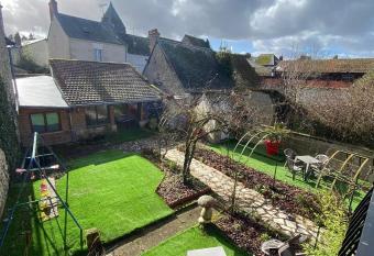 Chez Benjamin - Les Terrasses de Villandry has Balcony rooms