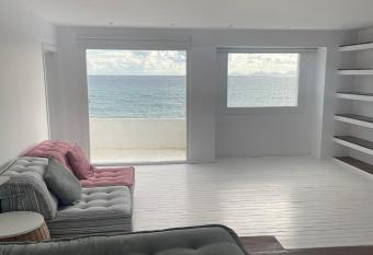 Boathouse has Balcony rooms