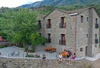 Chri Chri Guesthouse has Balcony rooms