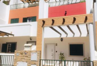 Villa Bella Ciao has Balcony rooms