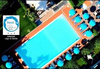 Hotel Porto Azzurro has Balcony rooms