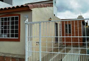 Simple house for vacations or weekends one mounth allows 18 year olds to book a room