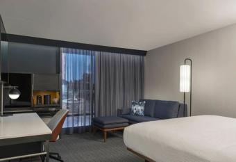 Courtyard by Marriott Richmond Scott   s Addition has Balcony rooms