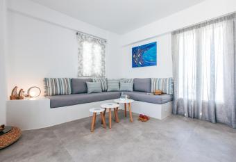 NaxosGrey11 has Balcony rooms