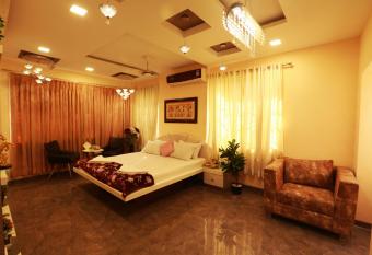 Villa Residency has Balcony rooms