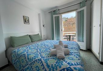 P&R hostals Maria Rosa has Balcony rooms