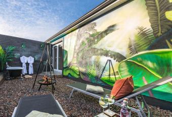 Studio42 Hideaway allows 18 year olds to book a room