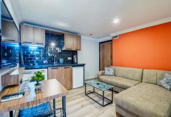 Terra Rossa has rooms with a private hot tub