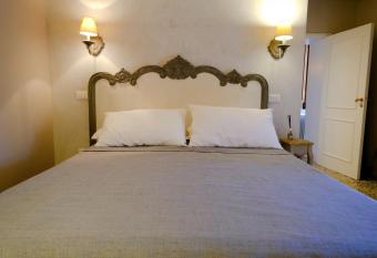 la Casa di Francesco e Rosina has Balcony rooms