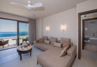 Amira Luxury Resort & Spa - Adults Only allows 18 year olds to book a room