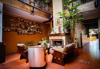 Gran Hotel Par  s has Balcony rooms