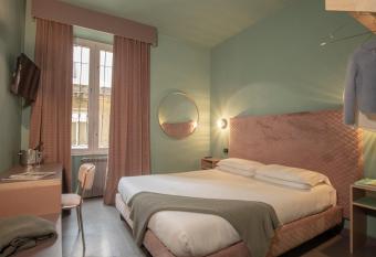 Hotel Milani allows 18 year olds to book a room