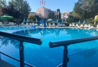 Pacific 1 - near to the beach has Balcony rooms