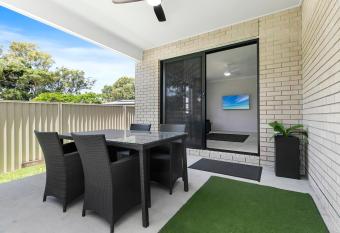 Bribie Getaway Villa has Balcony rooms