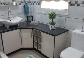 Genie s Nest Ooie 3 allows 18 year olds to book a room