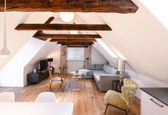 Nicolai Suite - Schrangen-Suites-1389 has Balcony rooms