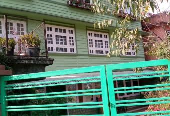 Alpine Guest House has Smoking rooms