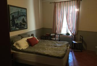 Les Hirondelles allows 18 year olds to book a room