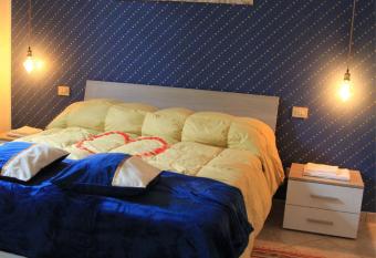 LE SOL&IL Umbria has Balcony rooms