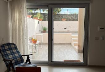 B&B VILLA LA GINESTRA has Balcony rooms