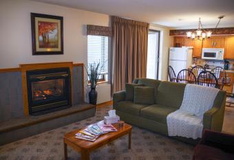 Child Friendly Ski Condo with Sauna at Smugglers Notch has Balcony rooms