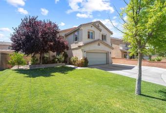 Modern Rooms & Suites in West Lancaster allows 18 year olds to book a room